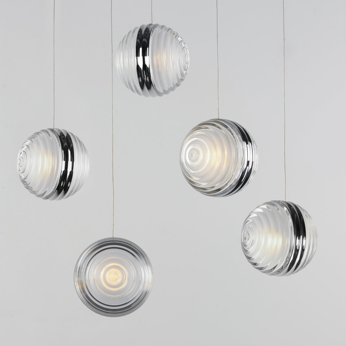 Suspension DEL | Pulse