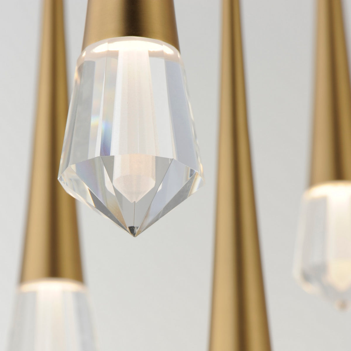 Suspension DEL | Pierce