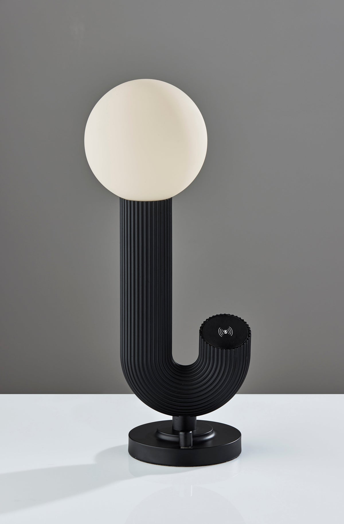Lampe de table DEL avec recharge MagSafe | Jake — Adesso