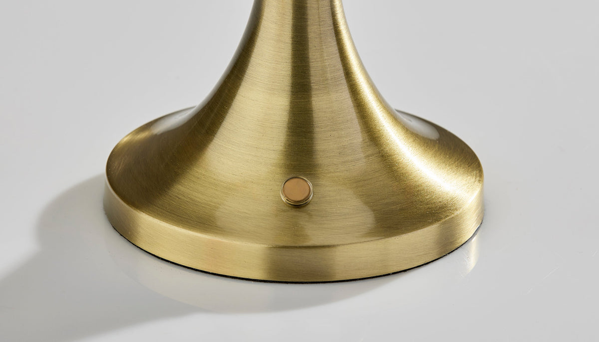 Lampe de table DEL sans fil | Adella — Adesso