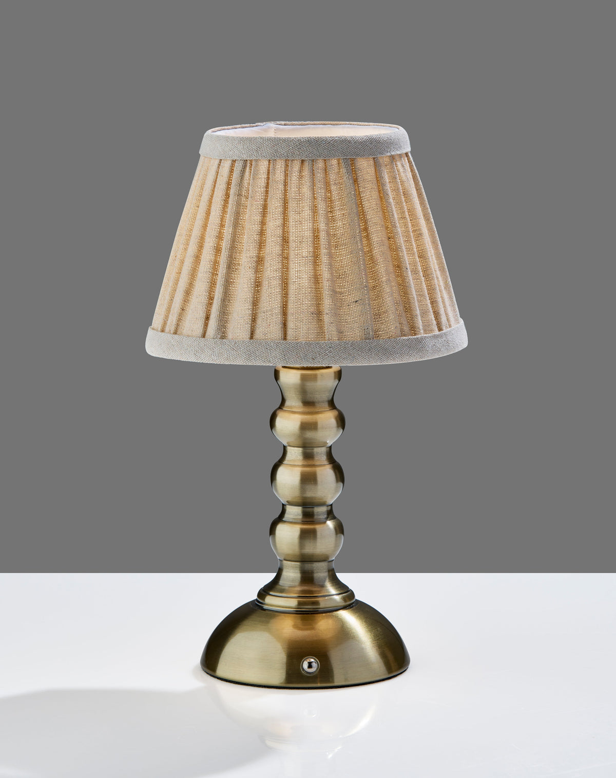 Lampe de table DEL sans fil | Caspian — Adesso
