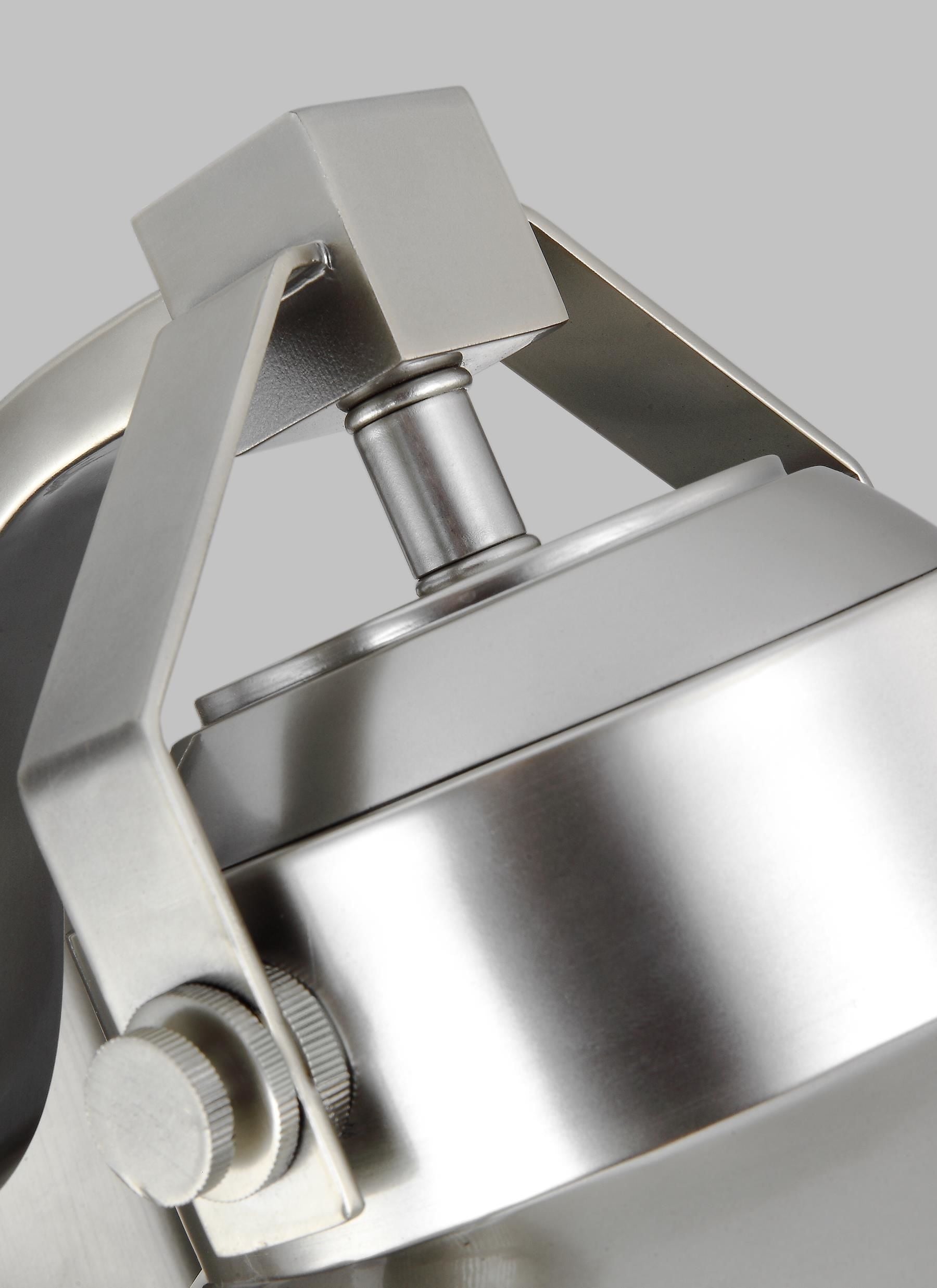 Boynton Murale extérieure Nickel - OL13902PBS | GENERATION LIGHTING