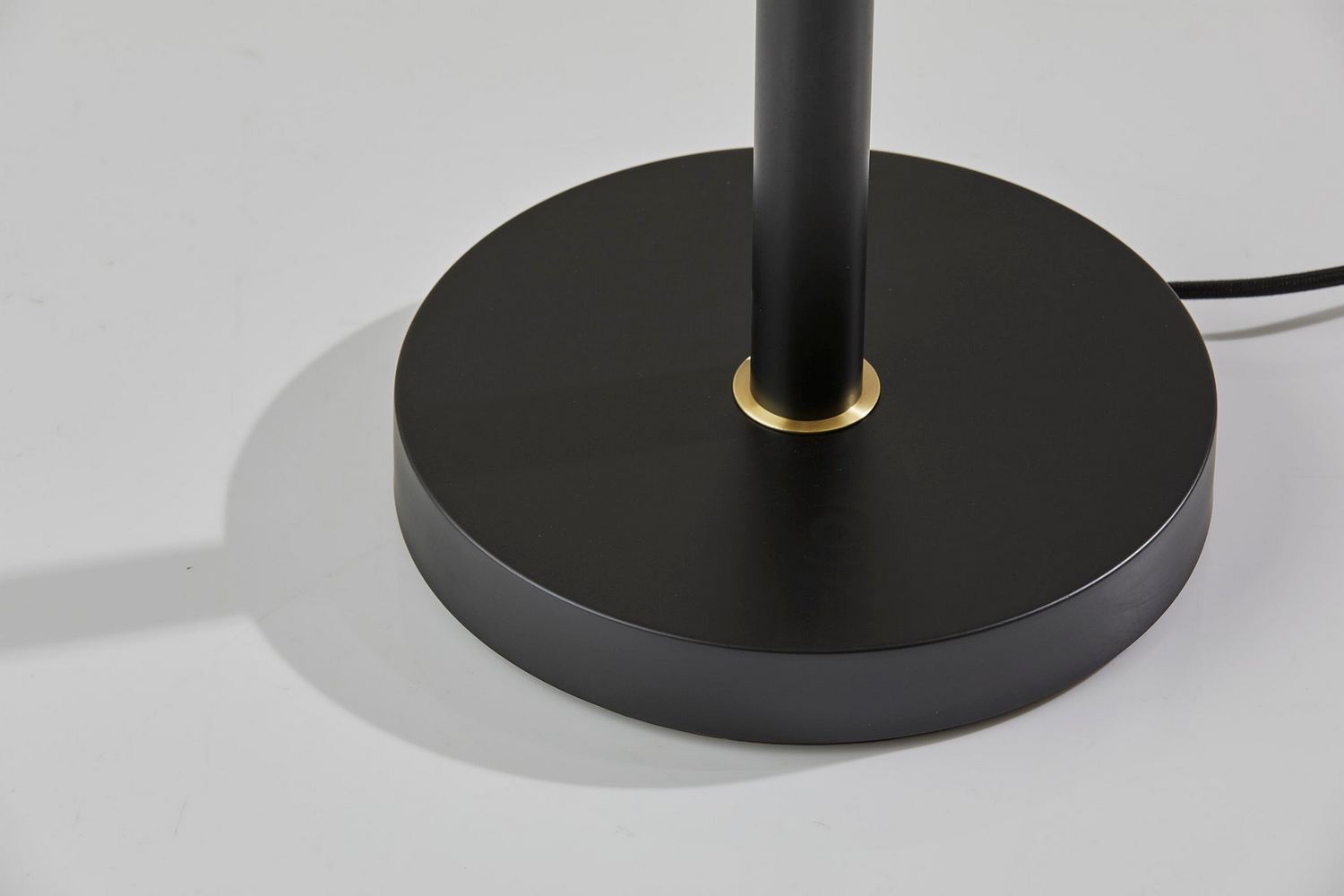 Lampadaire à têtes multiples 3 lumières | Emerson