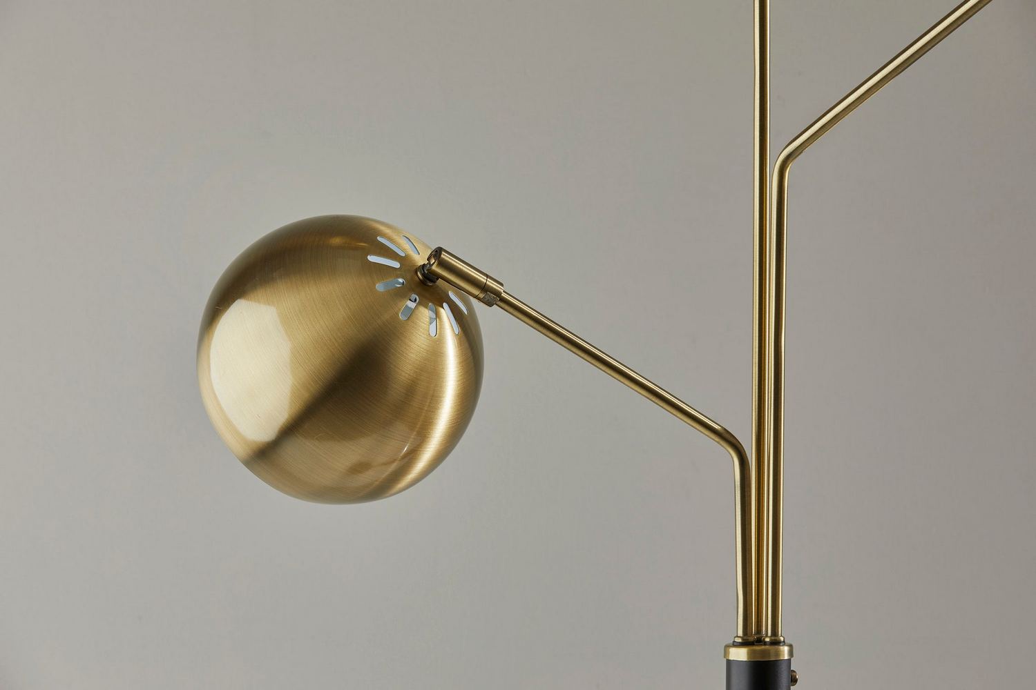 Lampadaire à têtes multiples 3 lumières | Emerson
