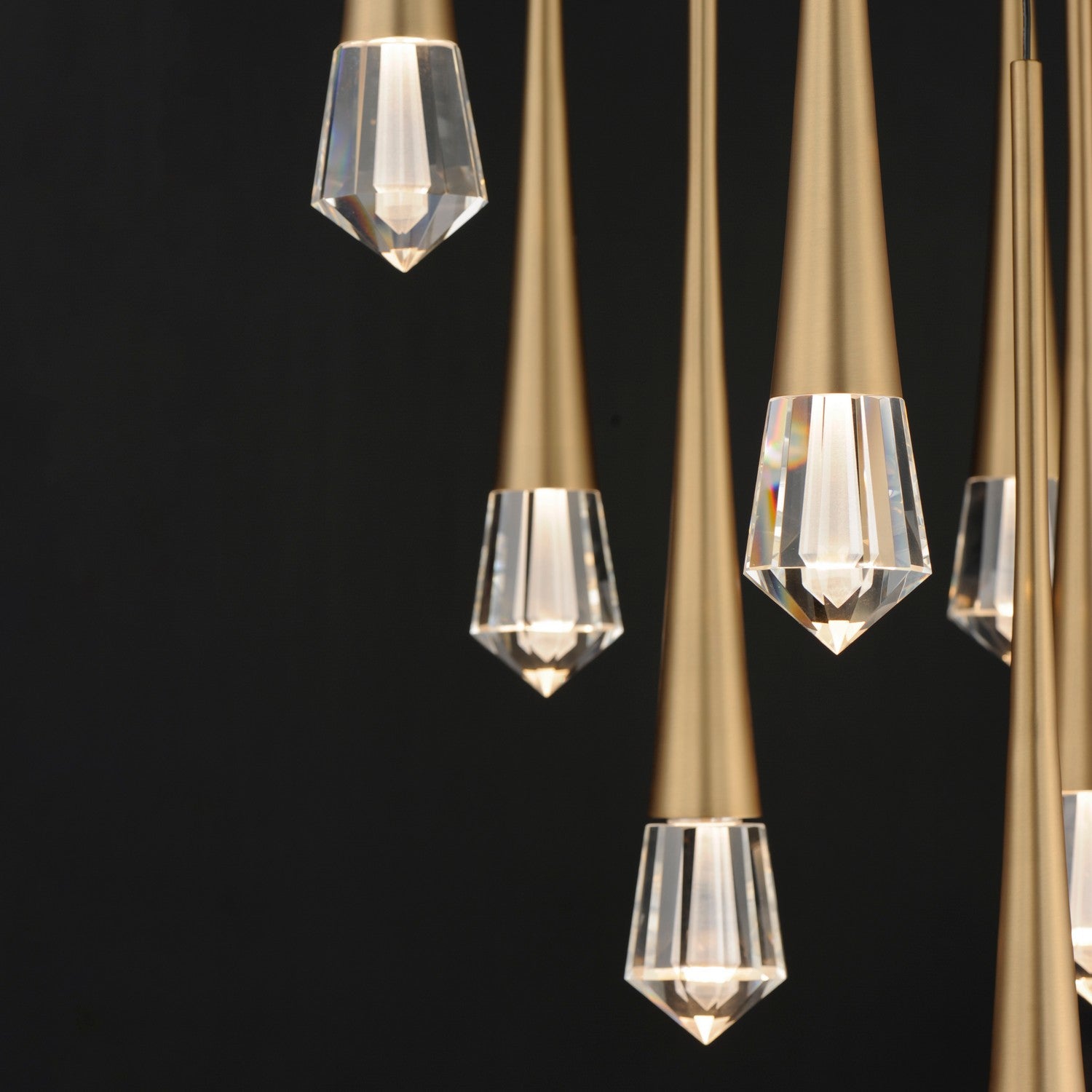 Suspension DEL | Pierce