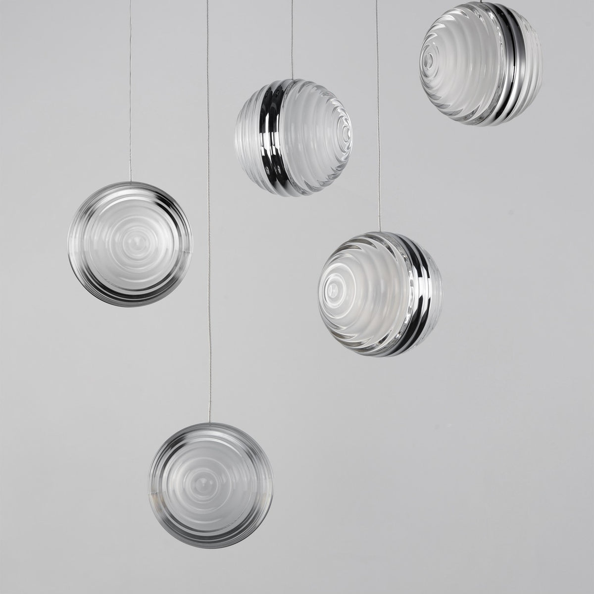 Suspension DEL | Pulse