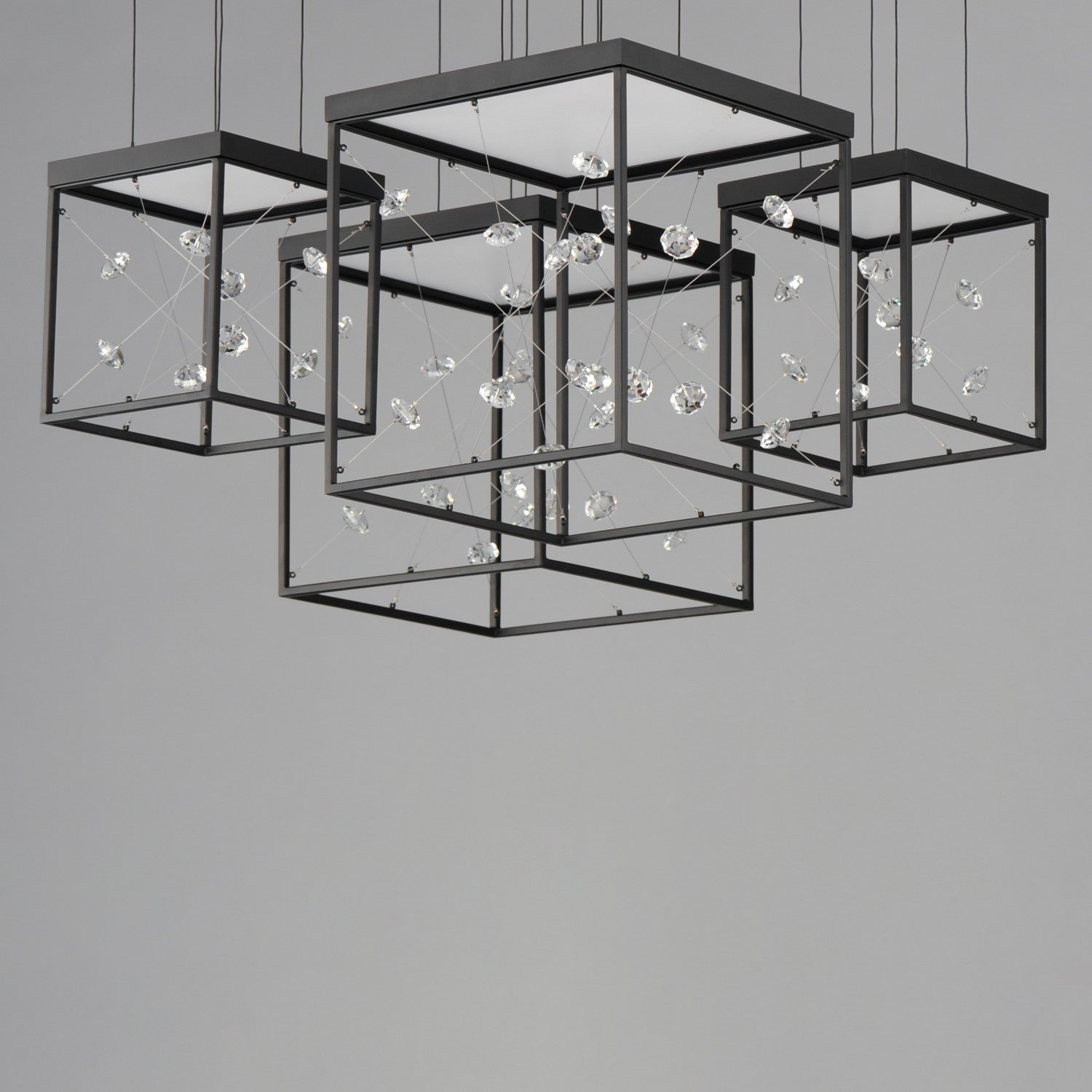 Suspension DEL | Entanglement