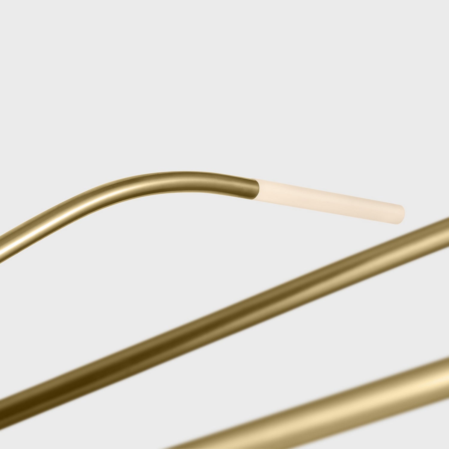 Lustre DEL | Lajos