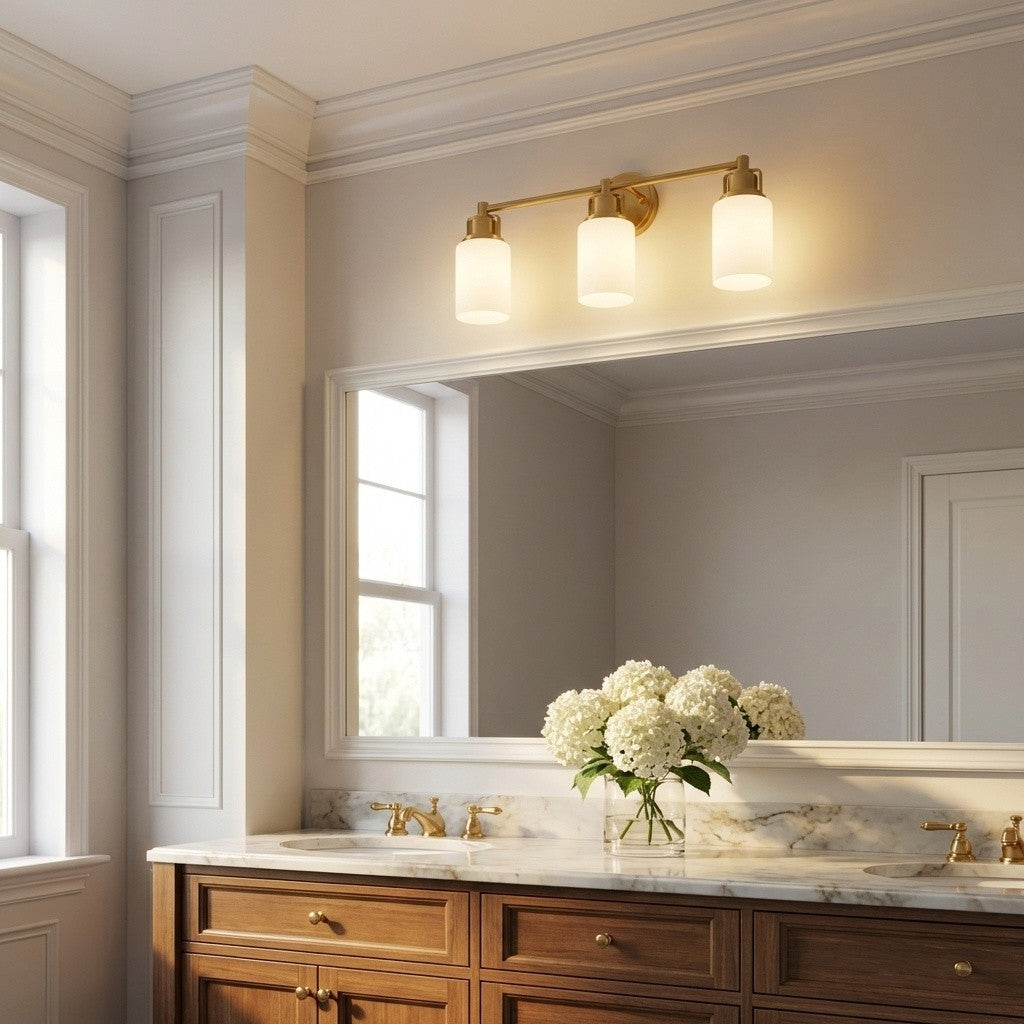 Applique de salle de bain 3 lumières | Burnished Brass | Ashford