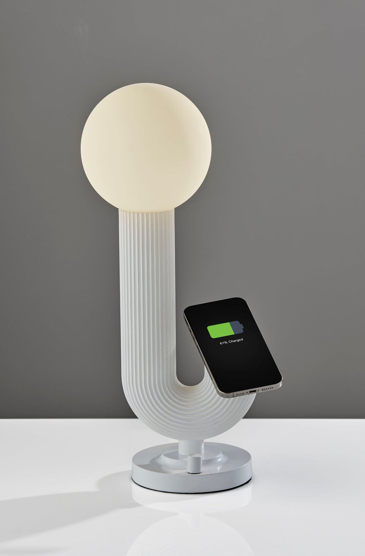 Lampe de table DEL avec recharge MagSafe | Jake — Adesso