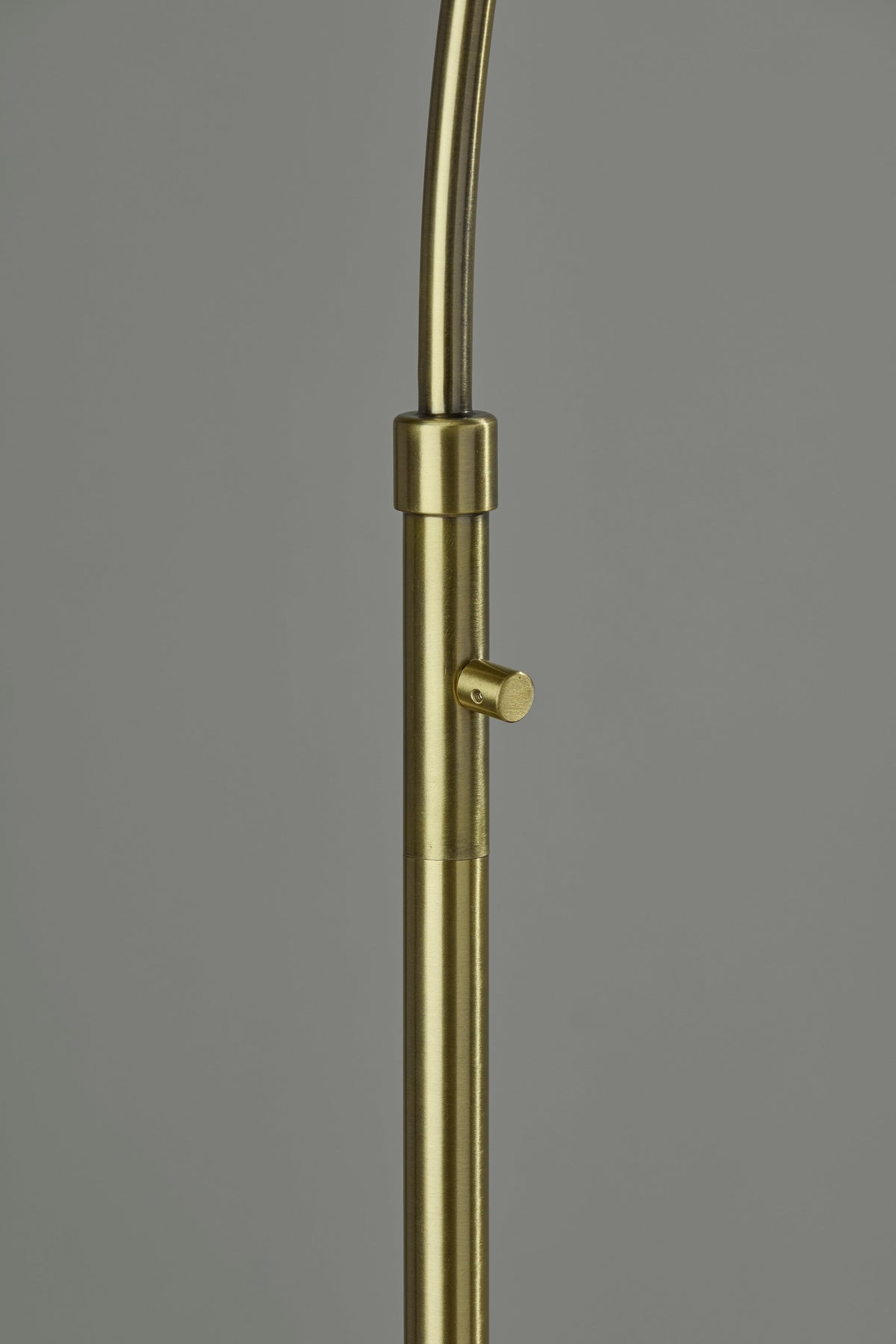 Lampadaire arqué | Adella — Adesso