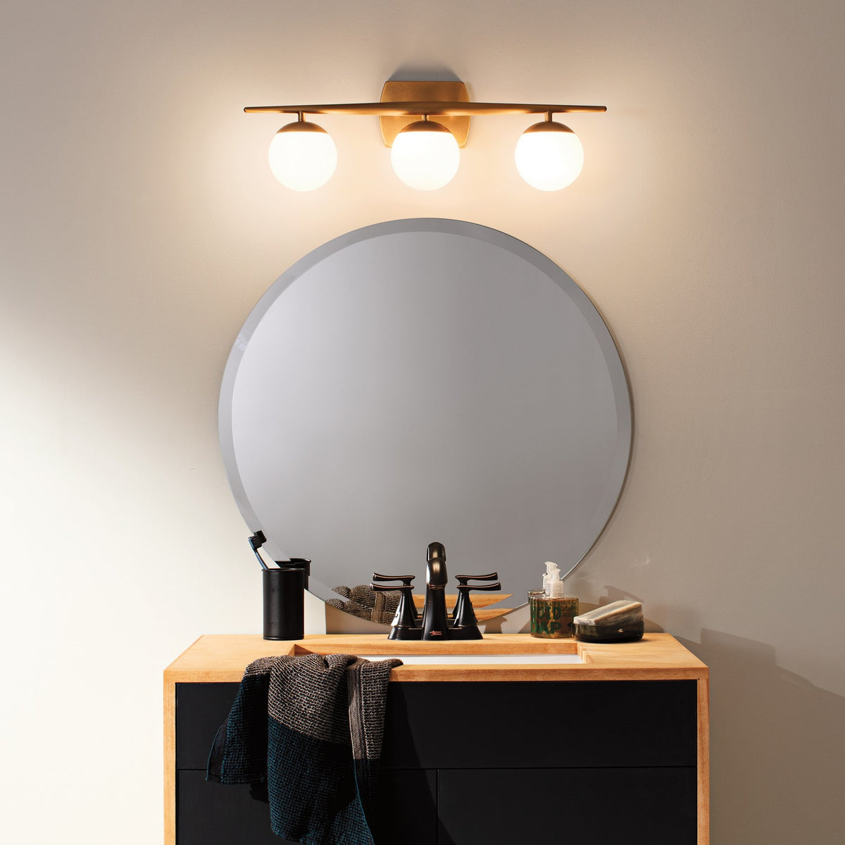 Applique de salle de bain 3 lumières | Jasper