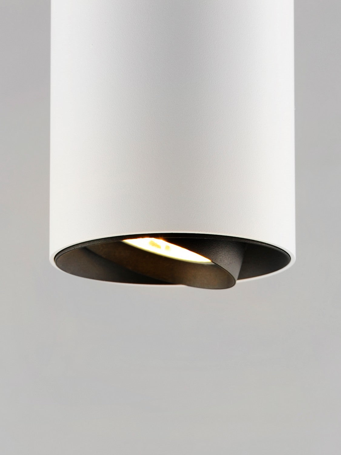 Suspension DEL | Dwell