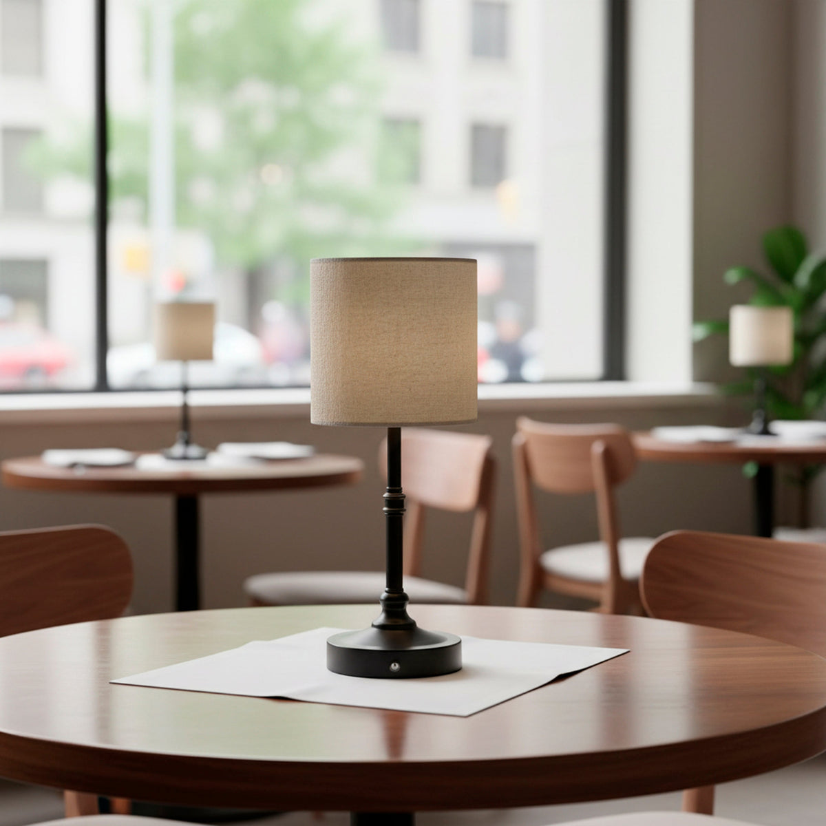 Lampe de table DEL sans fil | Barton — Adesso