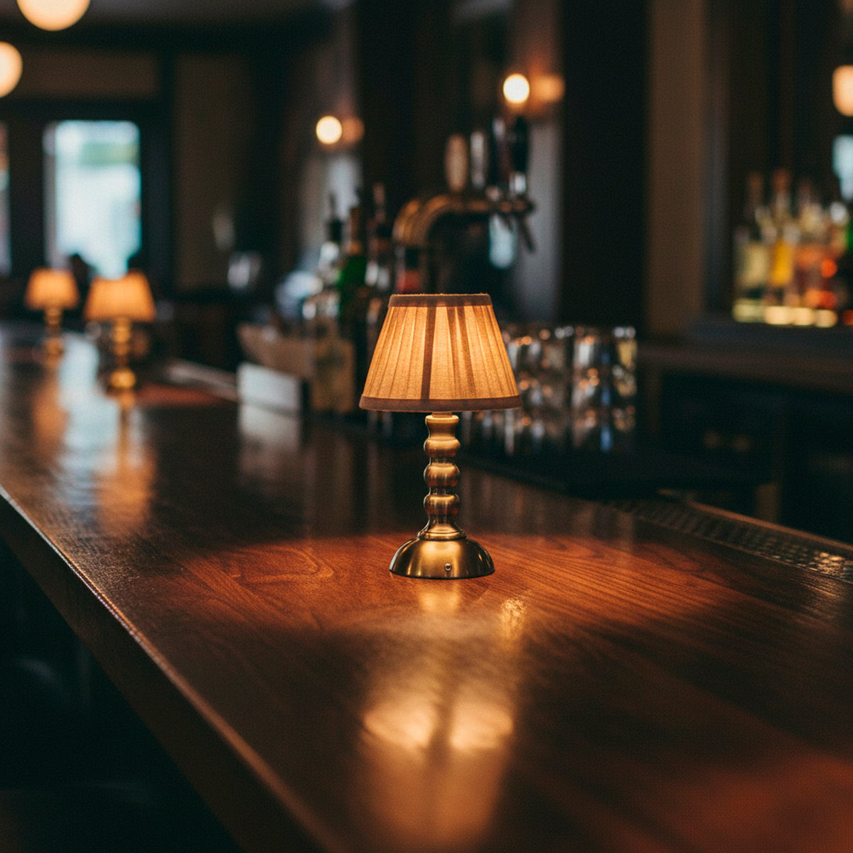 Lampe de table DEL sans fil | Caspian — Adesso