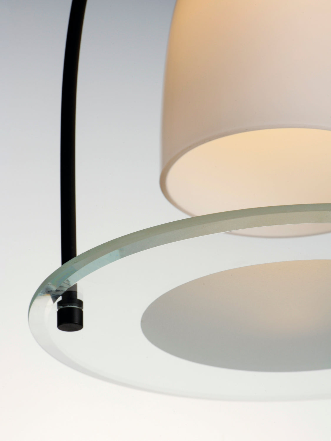 Suspension DEL | Focal Point