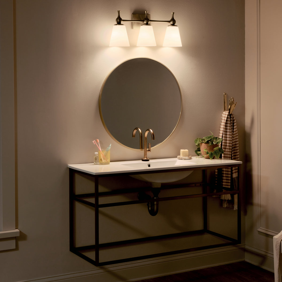 Applique de salle de bain 3 lumières | Cosabella