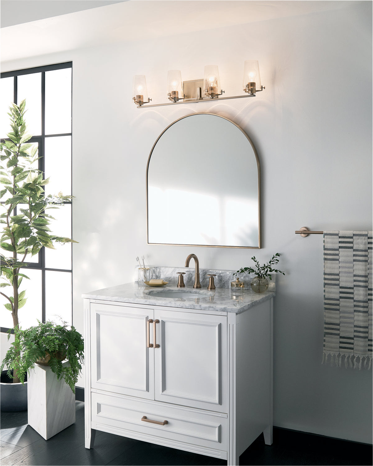 Applique de salle de bain 4 lumières | Alton