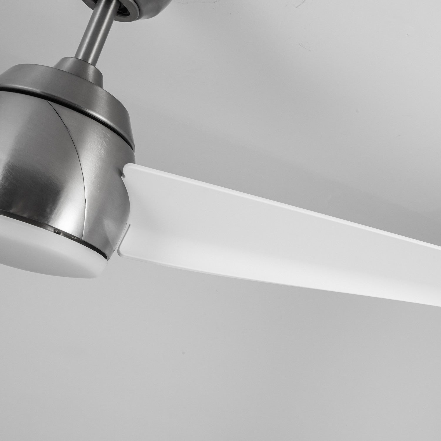 Ventilateur de plafond 54 po | Thalia