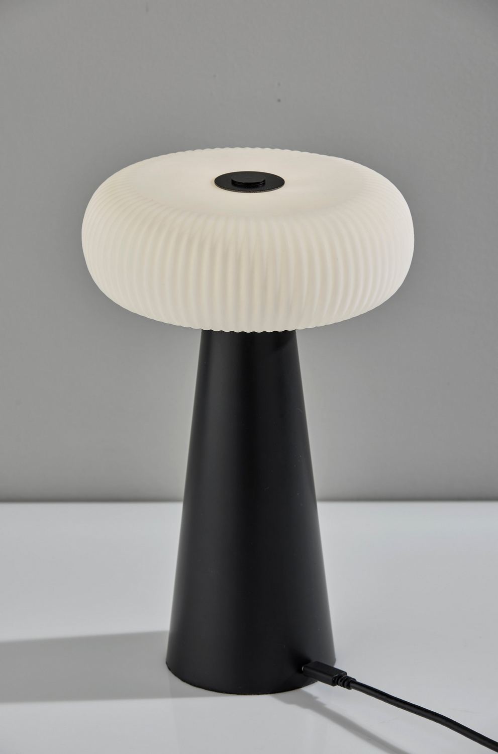 Lampe de table DEL | Ozzie