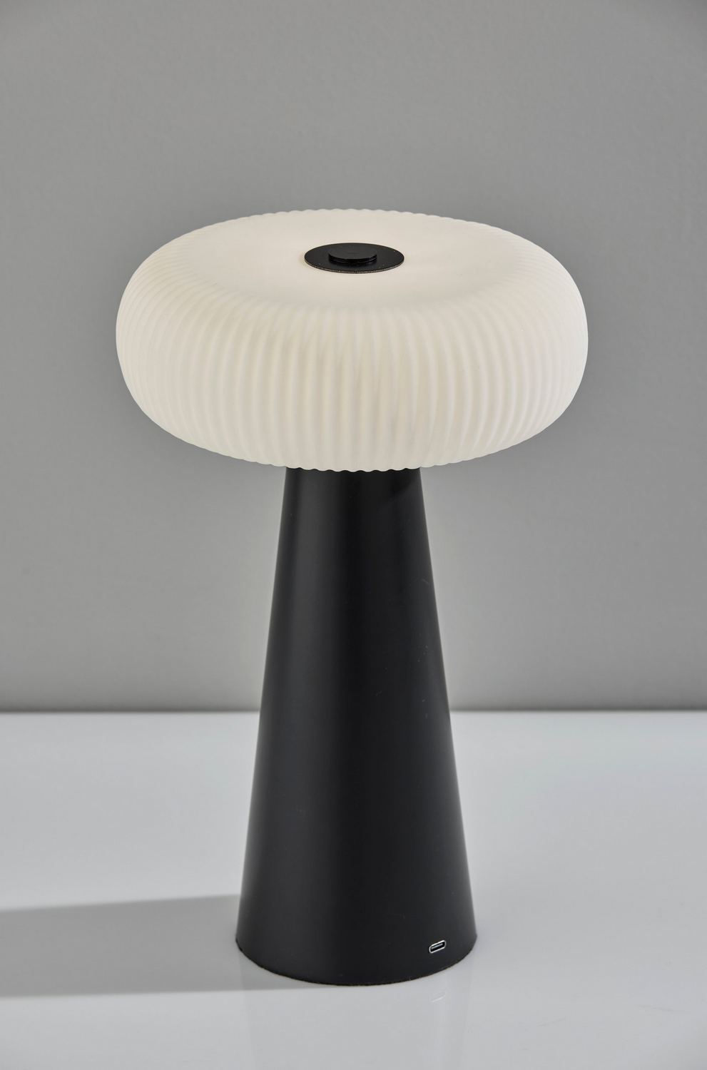 Lampe de table DEL | Ozzie