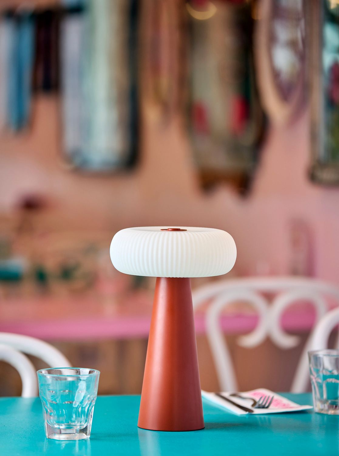 Lampe de table DEL | Ozzie