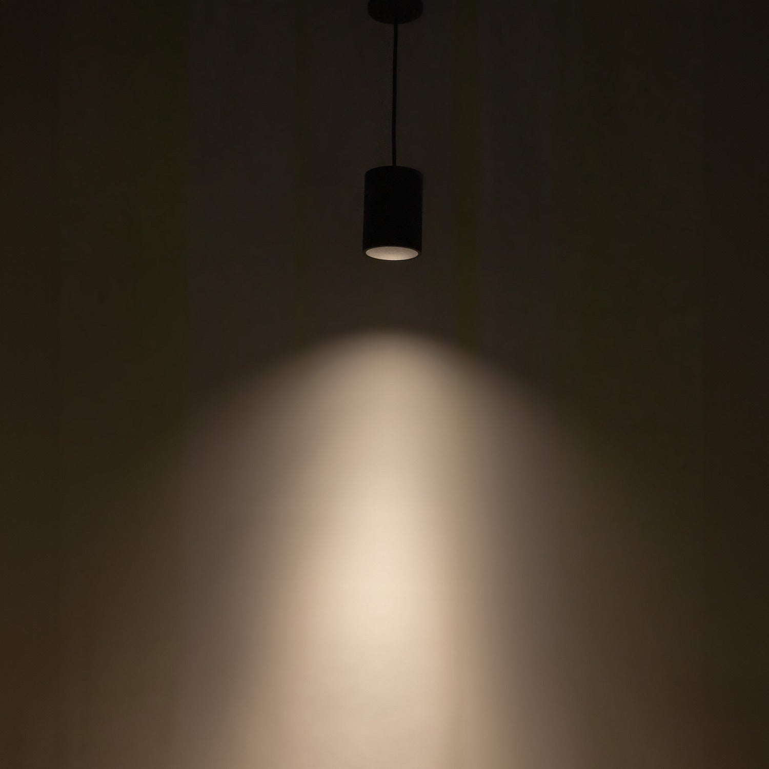 Suspension DEL | Lorna