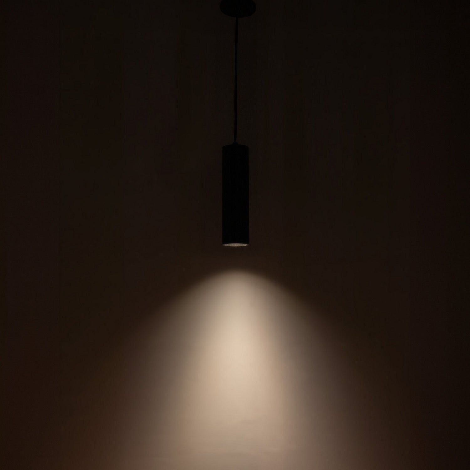 Suspension DEL | Lorna