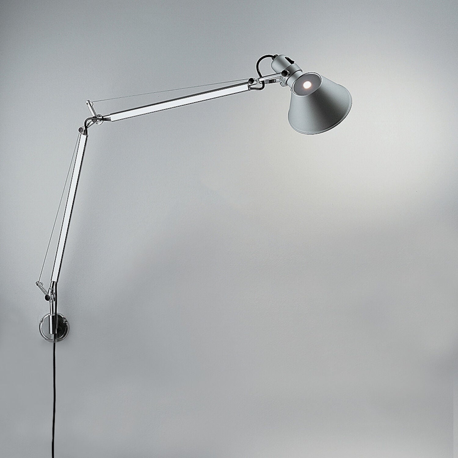 TOLOMEO Murale orientable Nickel DEL INTÉGRÉ - TOL1104 | ARTEMIDE